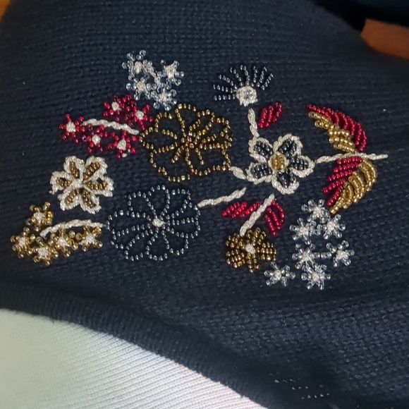 DRESS BARN* long sleeve beaded floral motif black cotton ramie sweater button fr - Picture 3 of 10